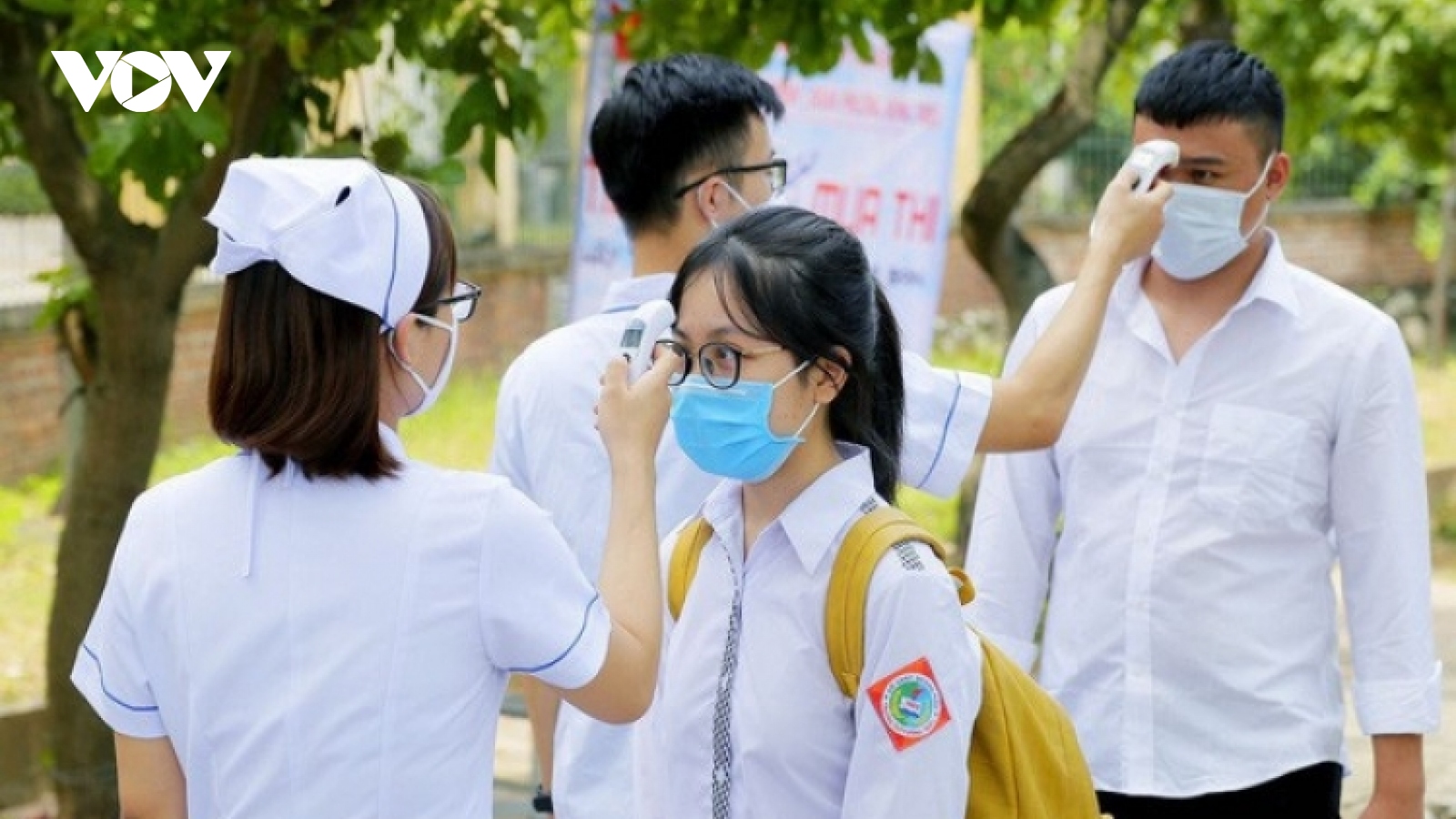 Vietnam reports nearly 16,000 new infections, over 24,460 recoveries